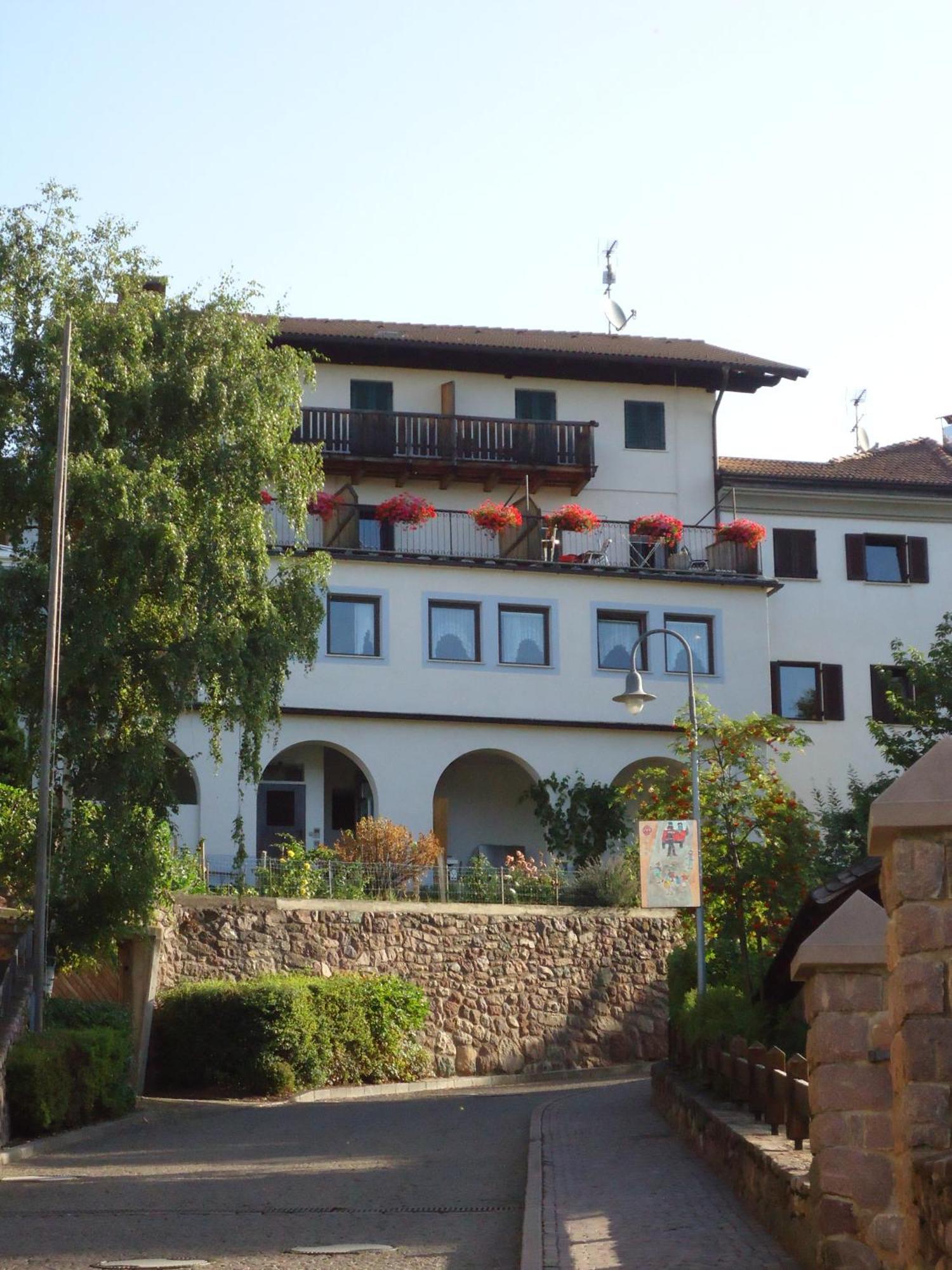 Gasthof Zum Roessl San Genesio Atesino Kültér fotó