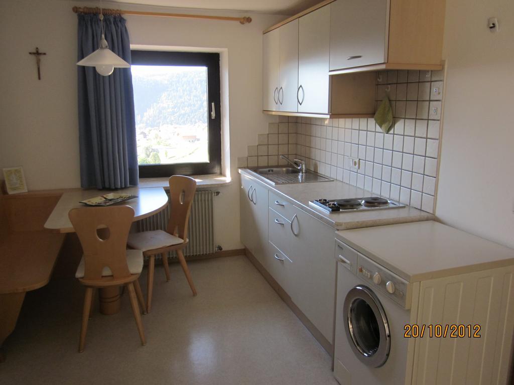Gasthof Zum Roessl San Genesio Atesino Szoba fotó